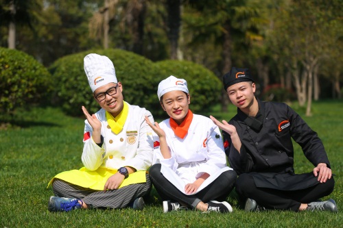 上海新东方烹饪 陈磊2.jpg