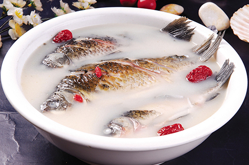 鲫鱼汤 500.jpg