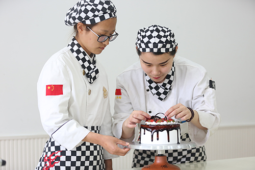 V13A2129 500.jpg